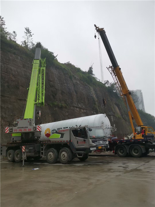 汝州市“不怕风雨冻”—— 吊车的 “恶劣环境适应” 技术