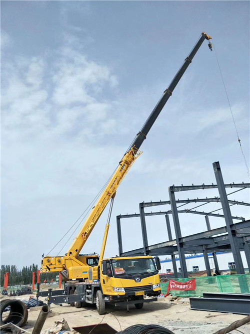 汝州市超高层建筑钢结构吊装案例